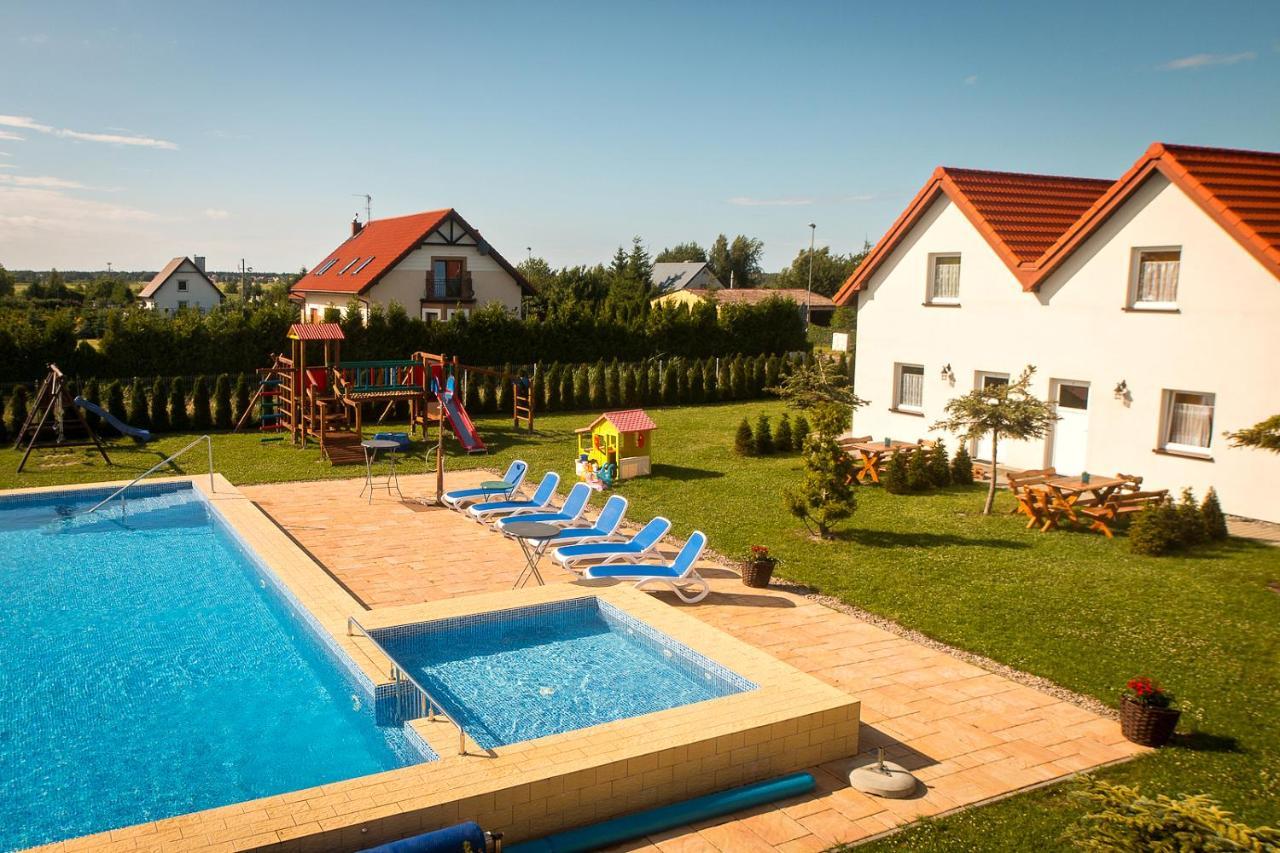Aqua Fun Domki z Basenem Ujście-Darłowskie Exterior foto
