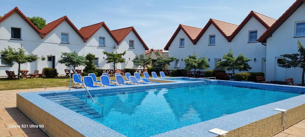 Aqua Fun Domki z Basenem Ujście-Darłowskie Exterior foto